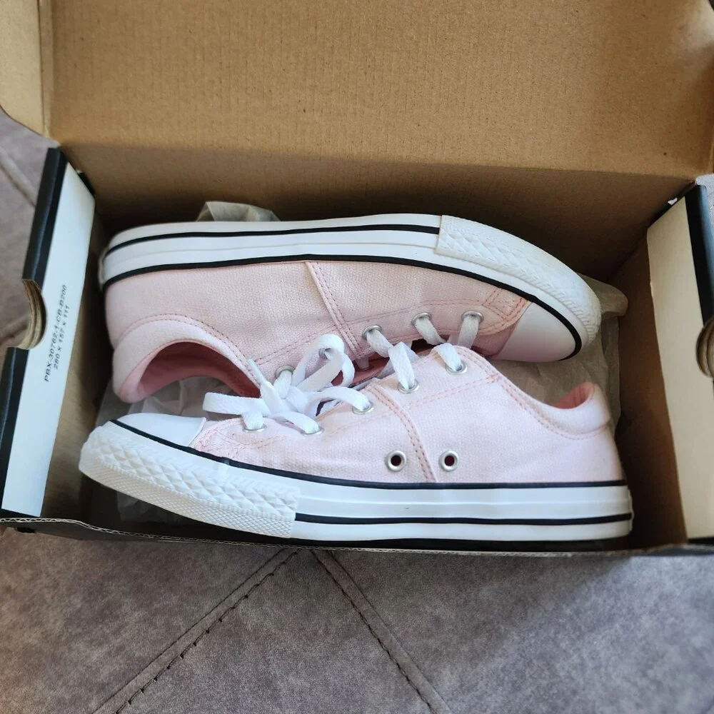Converse Chuck Taylor All Star Madison Sneaker Junior Size 4